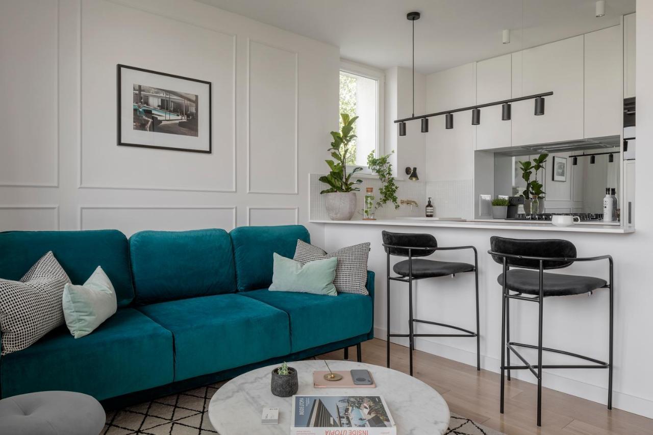 Stylowy Apartament Przy Metrze วอร์ซอ ภายนอก รูปภาพ
