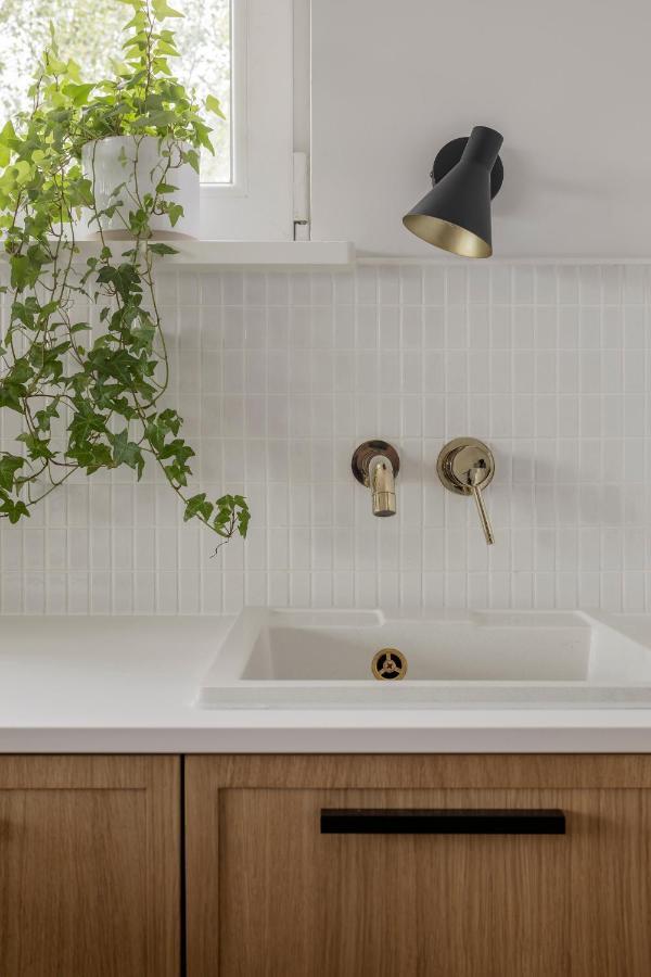 Stylowy Apartament Przy Metrze วอร์ซอ ภายนอก รูปภาพ