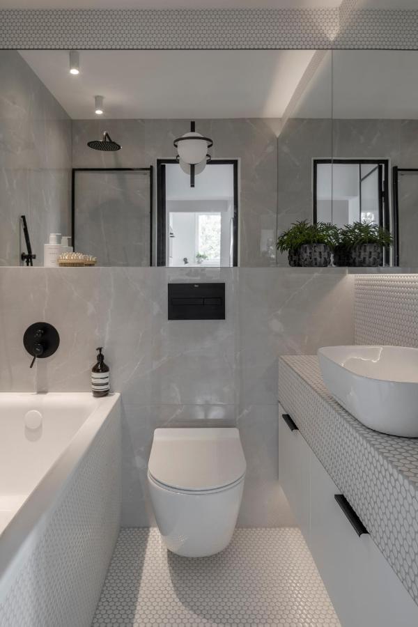 Stylowy Apartament Przy Metrze วอร์ซอ ภายนอก รูปภาพ