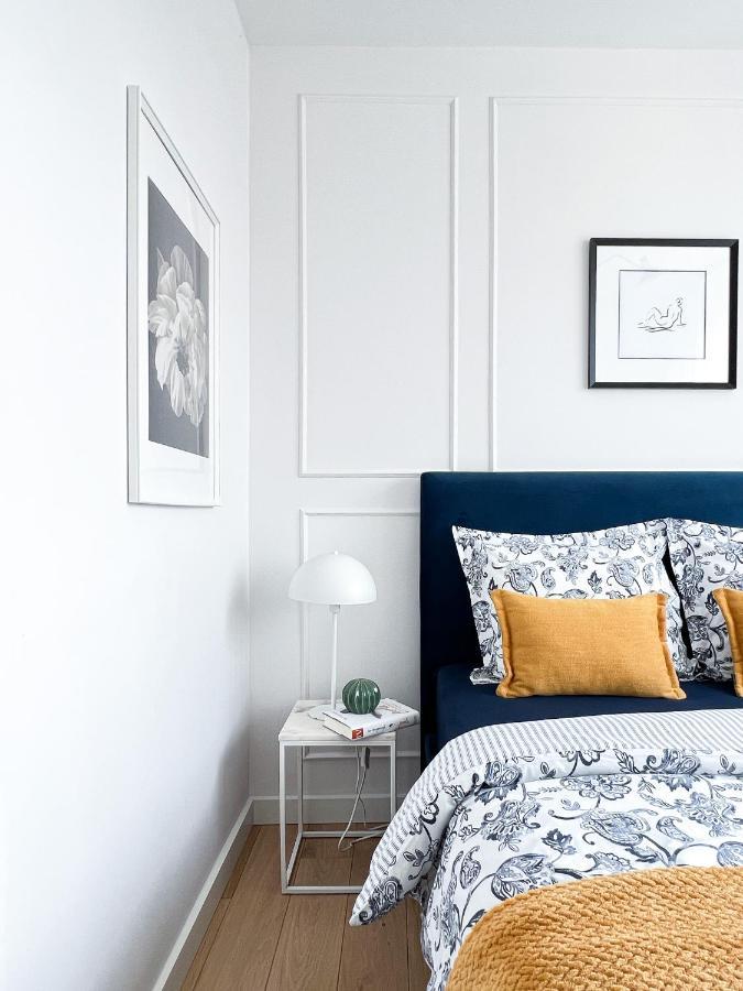 Stylowy Apartament Przy Metrze วอร์ซอ ภายนอก รูปภาพ
